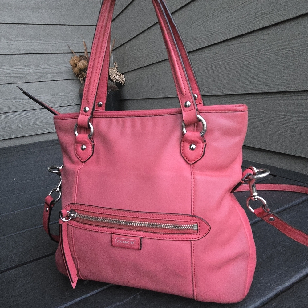 Coach Daisy Leather Mia Convertible Bag - Picture 4 of 12